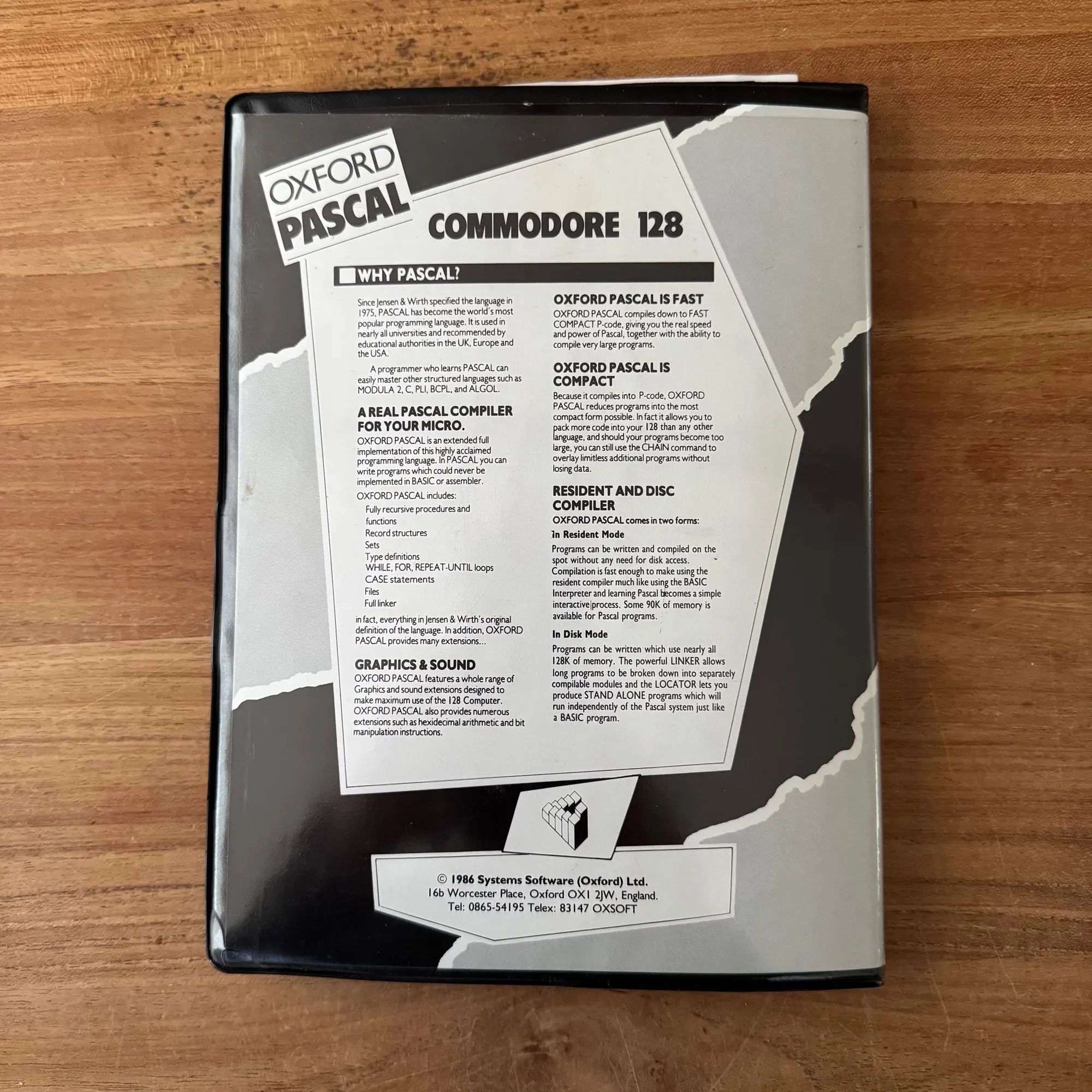 Acquired Oxford Pascal for C128. A Pascal compiler that promises to make full use of the C128 memory capabilities.

#Retro #8Bit #Commodore #C128 #Pascal