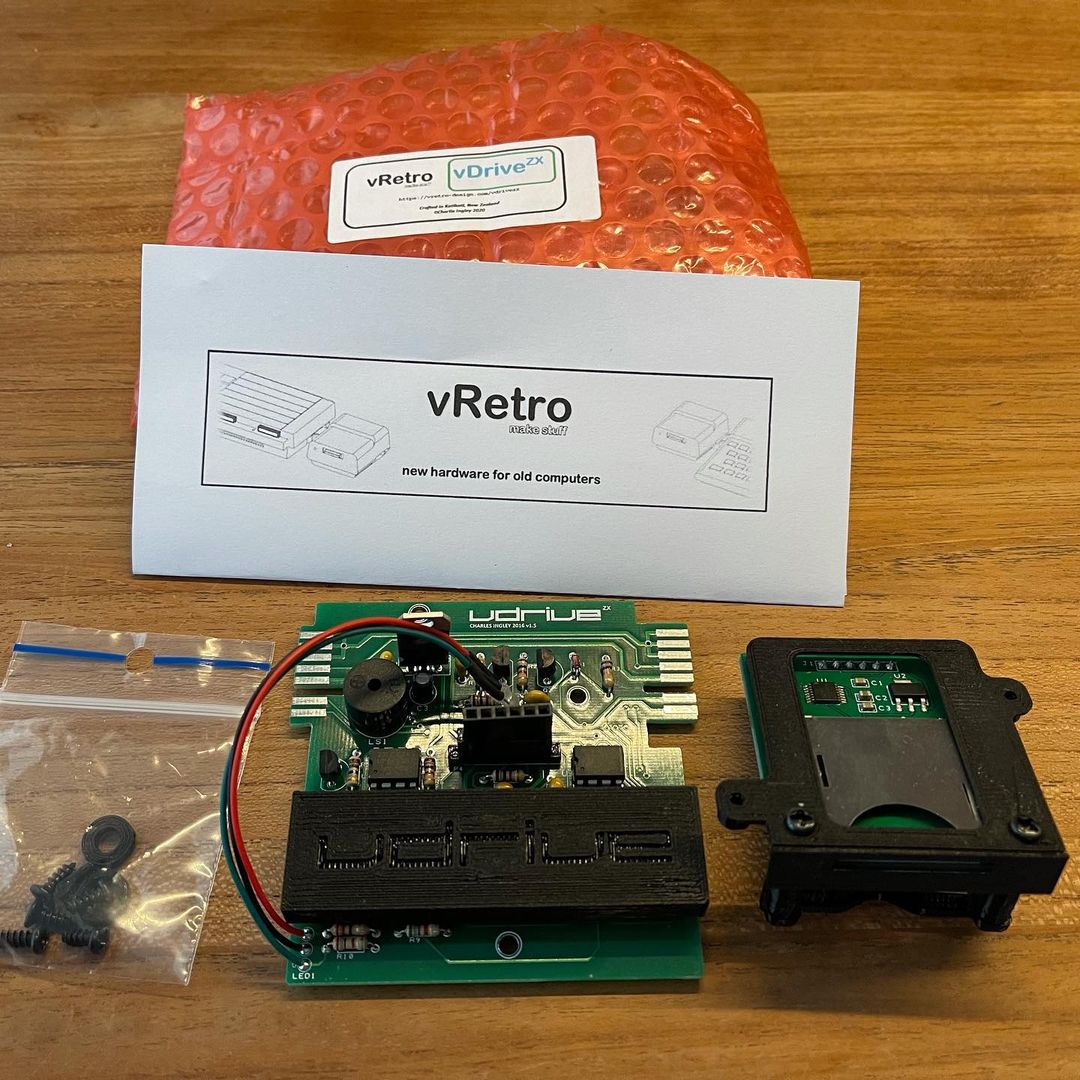 Delivery all the way from New Zealand 🇳🇿 the vDrive ZX Microdrive emulator.
#retro #8bit #Sinclair #zxspectrum #vdrivezx #microdrive