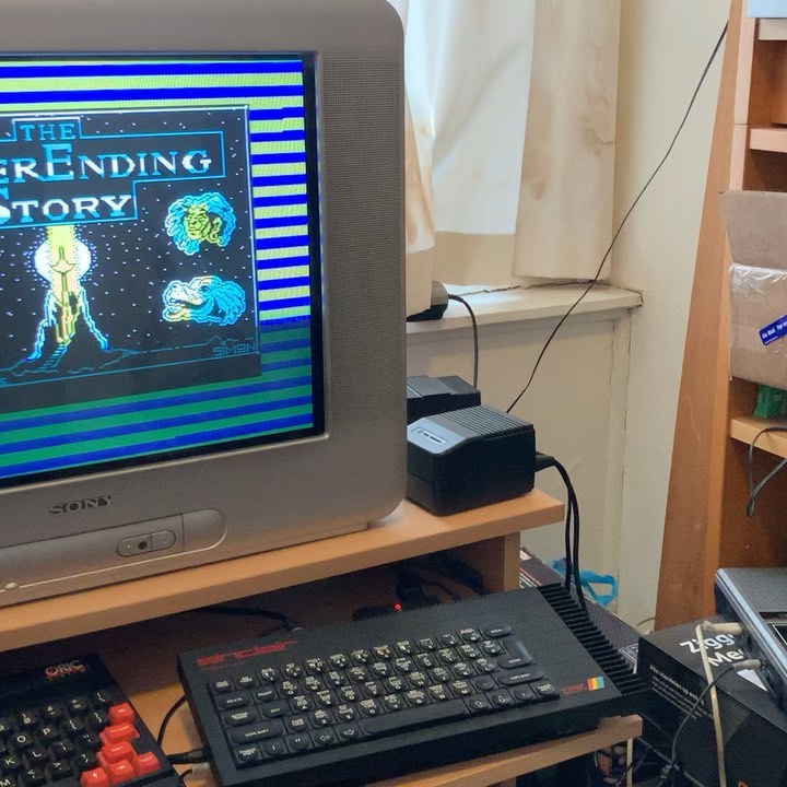 Loading game old school style from tape. #retro #8bit #sinclair #zxspectrum128k
