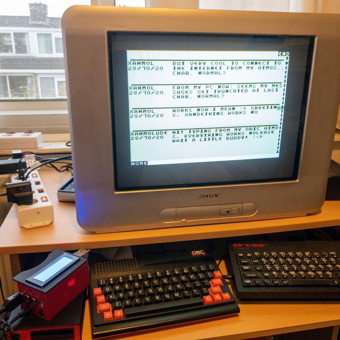 Received the 8Bit Hub. A nice hub to connect different 8 bit machines (Oric and Atari Lynx for now) to network, internet, joystick , mouse and SD card. Works!
Very funny typing messages from my Oric Atmos directly to the internet.
#retro #8bit #oric #oricatmos #8bithub #8bitunity
