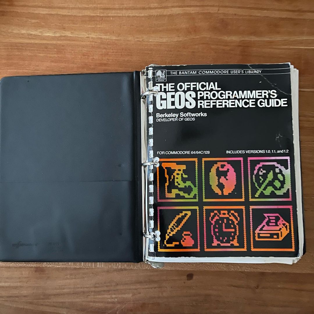 GEOS Programmers Reference Guide
#retro #8bit #commodore #geos #latestebaypurchase
