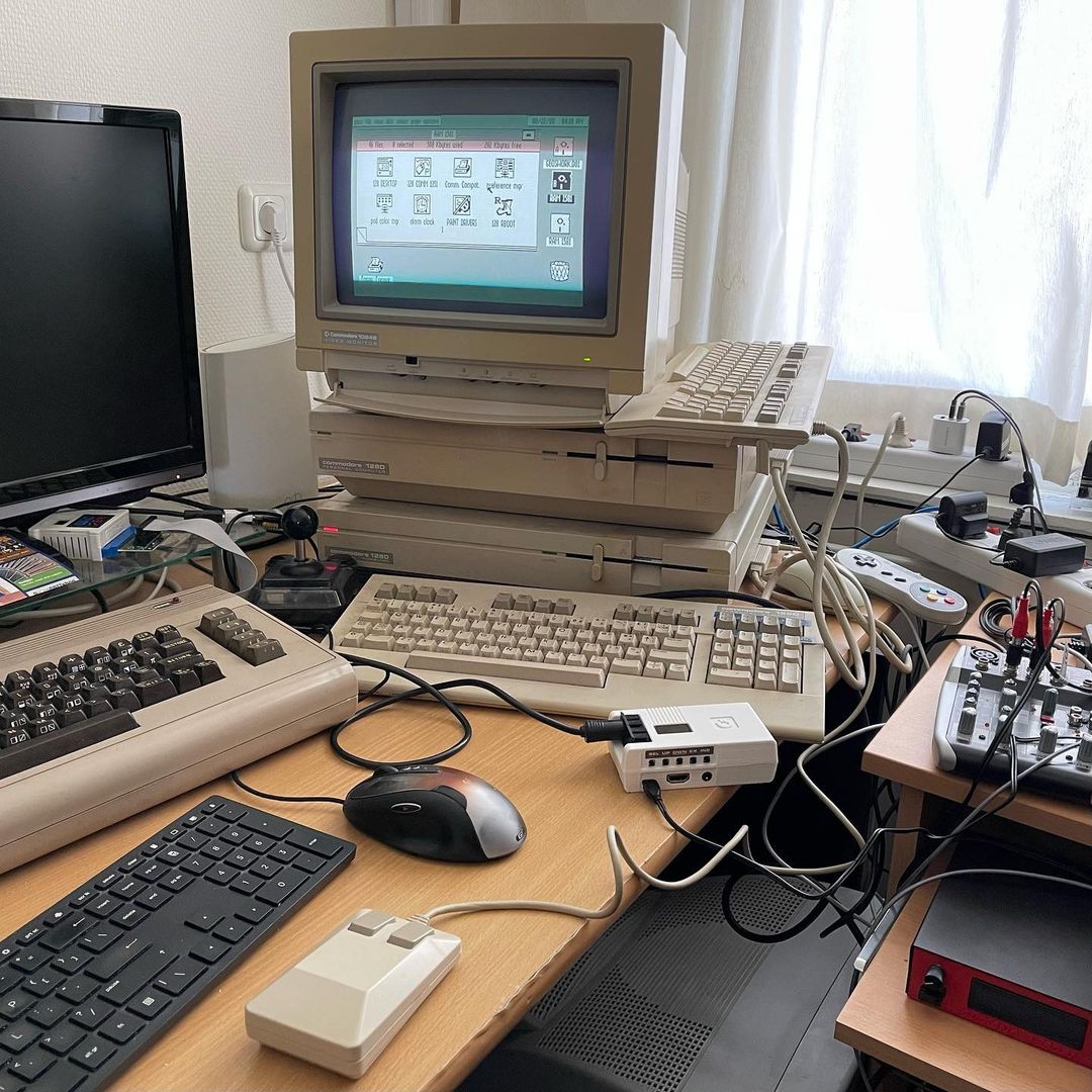 Finally a 1351 mouse that actually works!
#retro #8bit #commodore #commodore1351
